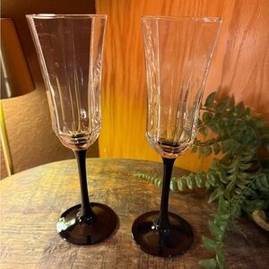 (2) Vintage Luminarc Arcoroc Octime Champagne Flutes, Made in France